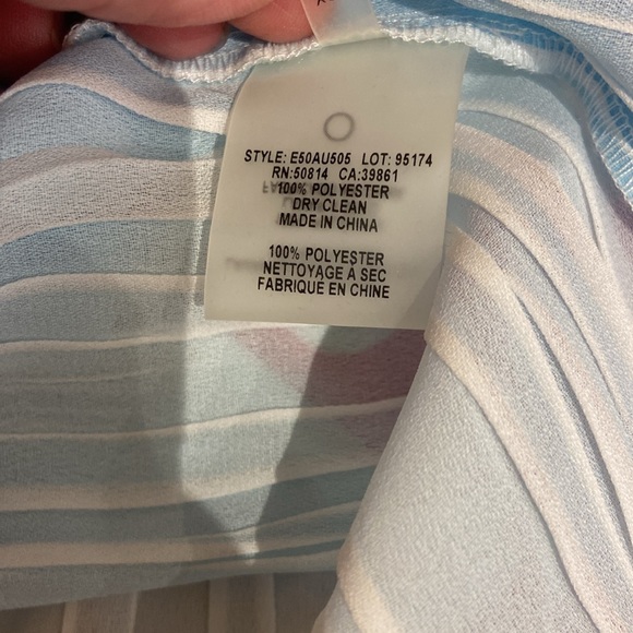 ELIE TAHARI | Size XS | light blue blouse - Picture 9 of 9